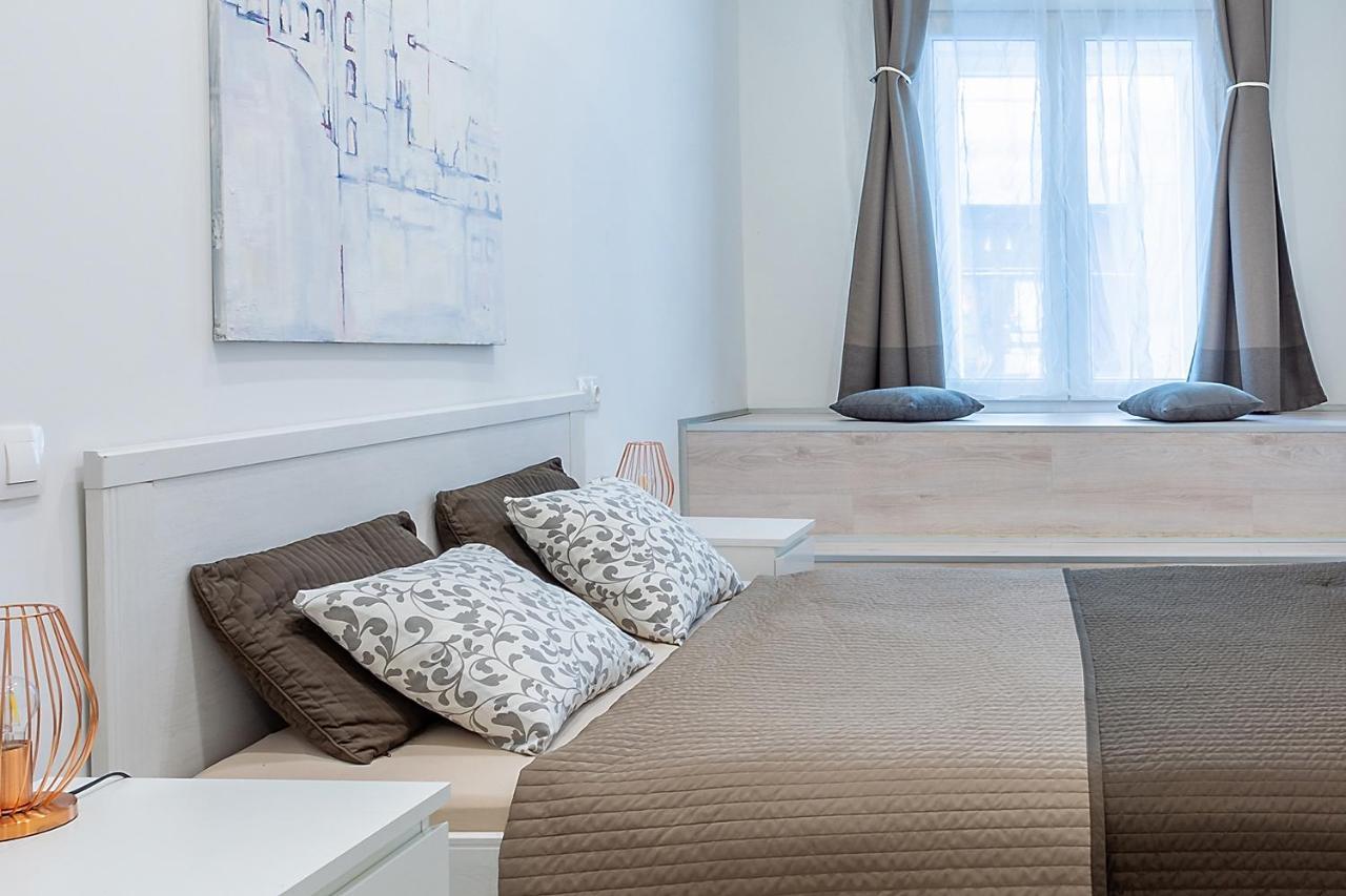 Goldcentral Apartment Dob Budapest Exterior photo